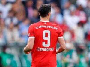 ROBERT LEWANDOWSKI MÁXIMO GOLEADOR EN LA HISTORIA DEL BAYERN MUNICH