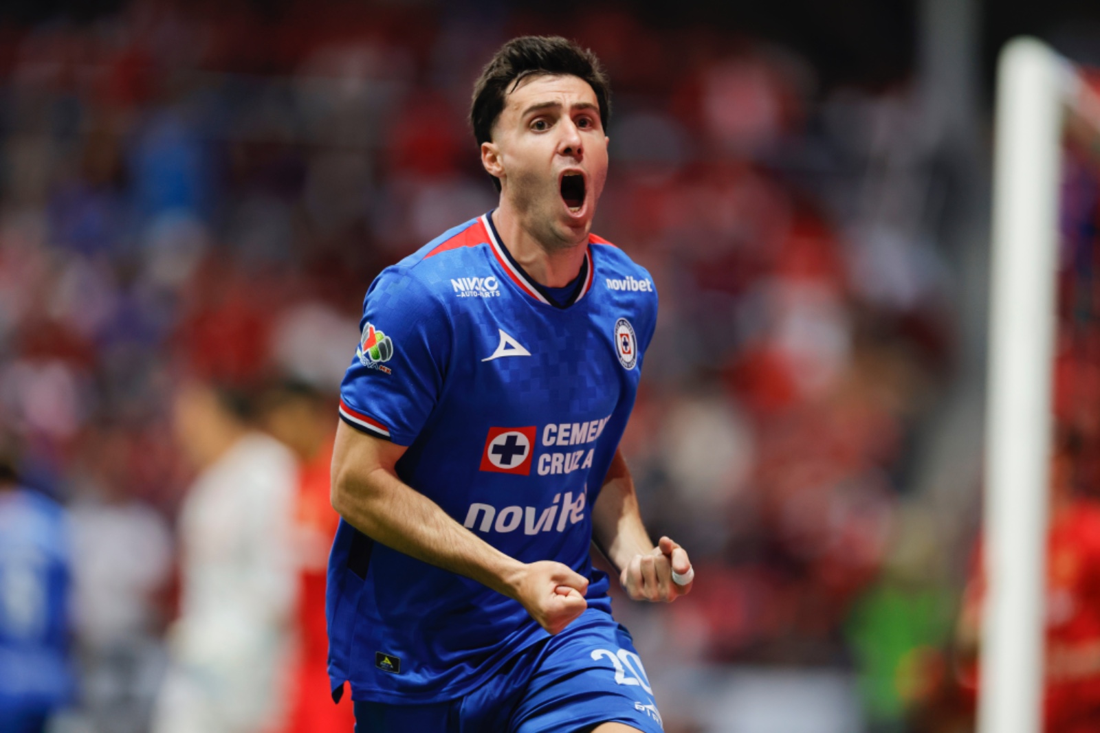 Cruz Azul busca cerrar el trámite ante Vancouver en la Copa de Campeones de la Concacaf