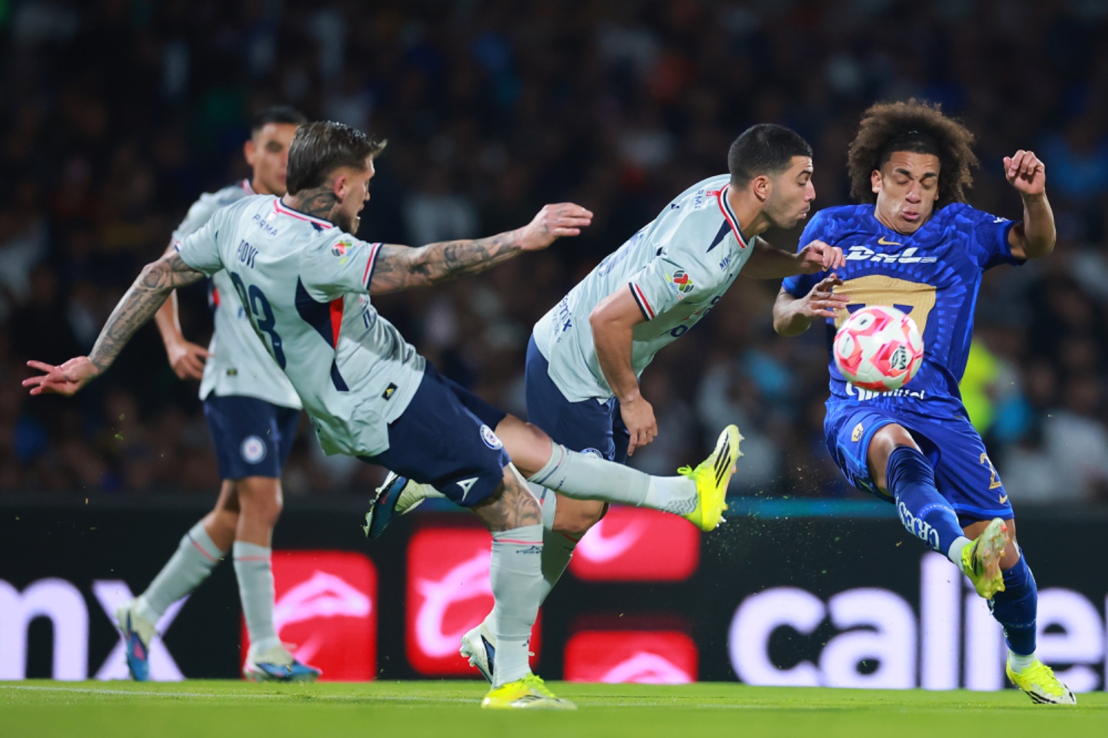 Historial de Finales entre Cruz Azul y Pumas Liga MX