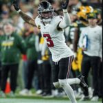 Falcons vuelan alto y pasan por encima de Packers